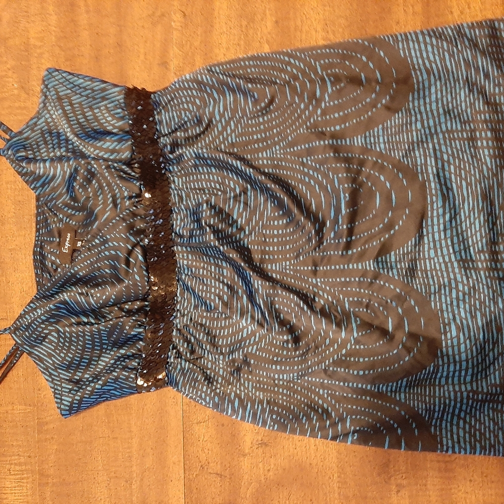 !Great condition! Express spaghetti tank top.